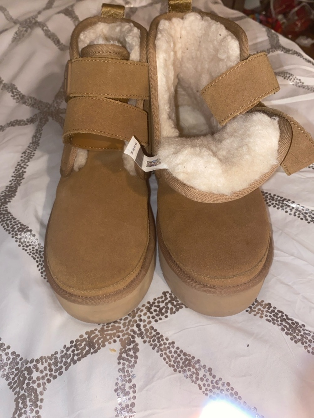 UGG Kids Chestnut Tan Suede Hook-and-Loop Platform Boot